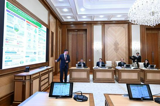 Теплицы выгоняют из Ташкента